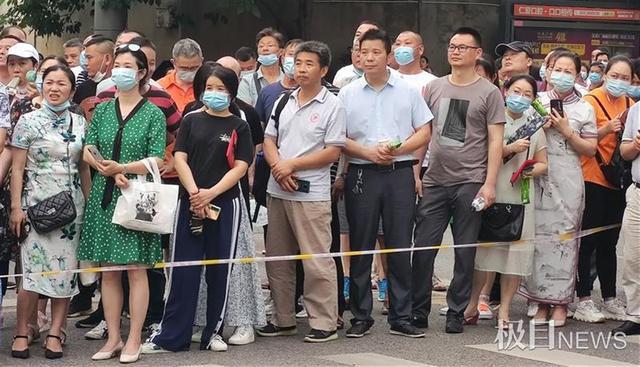 2025新澳门彩历史记录和高考结束集体找妈妈与高考后和老妈准备回家